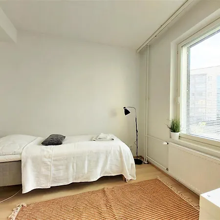 Kotimaailma - Saunallinen Kolmio- Kaleva *