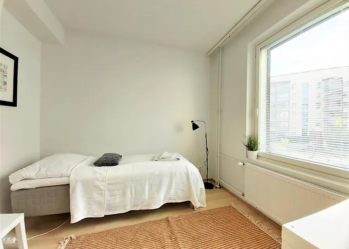 Kotimaailma - Saunallinen Kolmio- Kaleva *